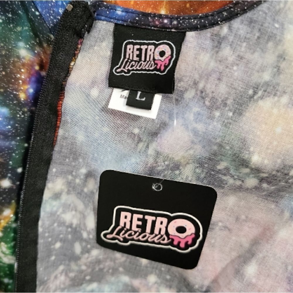 Retrolicious Galaxy Dress - Picture 5 of 6